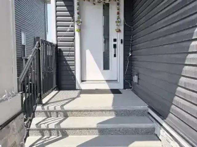3 Bedroom Apartment Airdrie AB 104362759