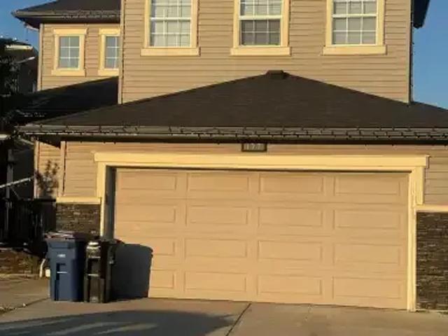 3 Bedroom Apartment Airdrie AB LS102915445