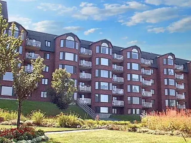 3 Bedroom Apartment Bedford Nova Scotia LS102052175