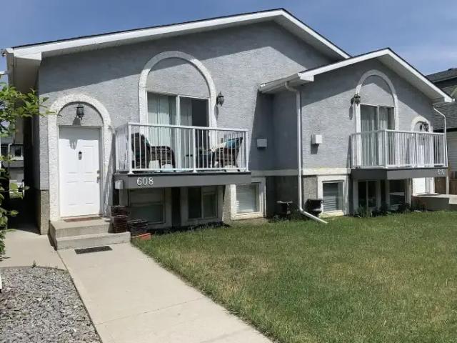 3 Bedroom Apartment Calgary AB 104067054