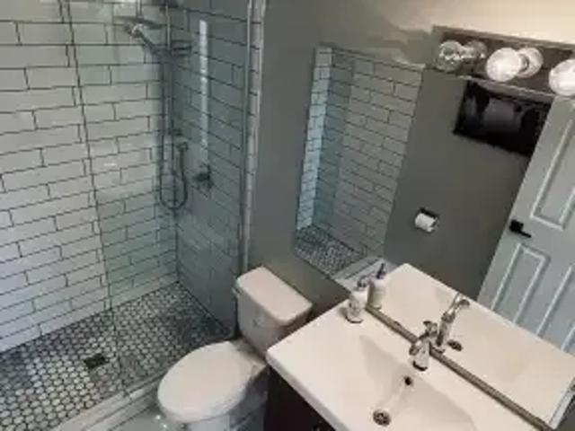 3 Bedroom Apartment Calgary AB 104179067