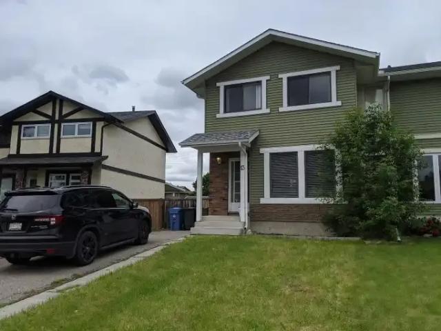 3 Bedroom Apartment Calgary AB 104180243