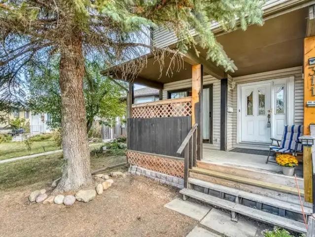 3 Bedroom Apartment Calgary AB 104180653