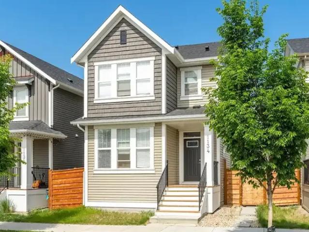 3 Bedroom Apartment Calgary AB 104180672
