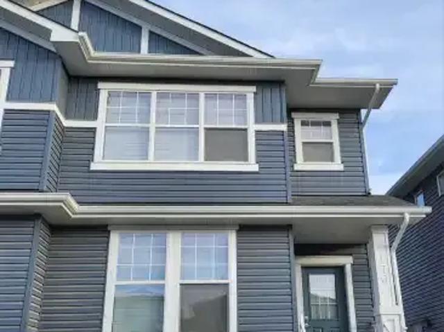 3 Bedroom Apartment Calgary AB 104180848