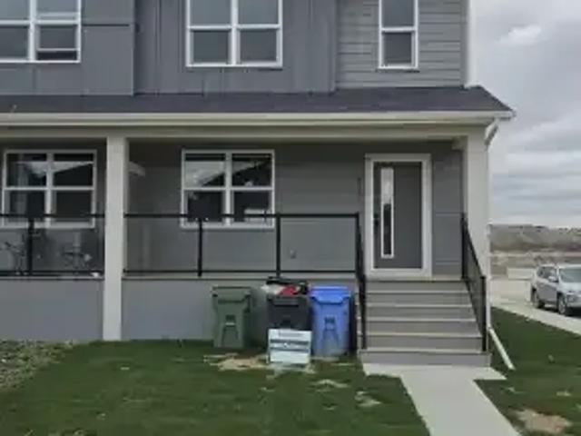3 Bedroom Apartment Calgary AB 104181617