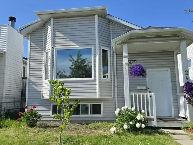 3 Bedroom Apartment Calgary AB 104181753