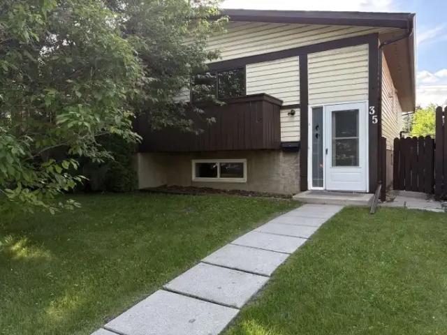 3 Bedroom Apartment Calgary AB 104181785