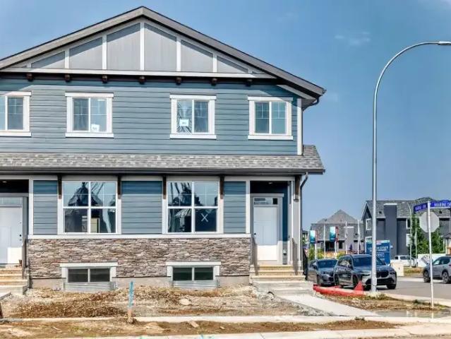3 Bedroom Apartment Calgary AB 104181937