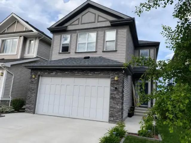 3 Bedroom Apartment Calgary AB 104182282
