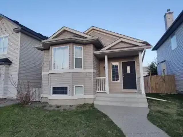 3 Bedroom Apartment Calgary AB 104182483