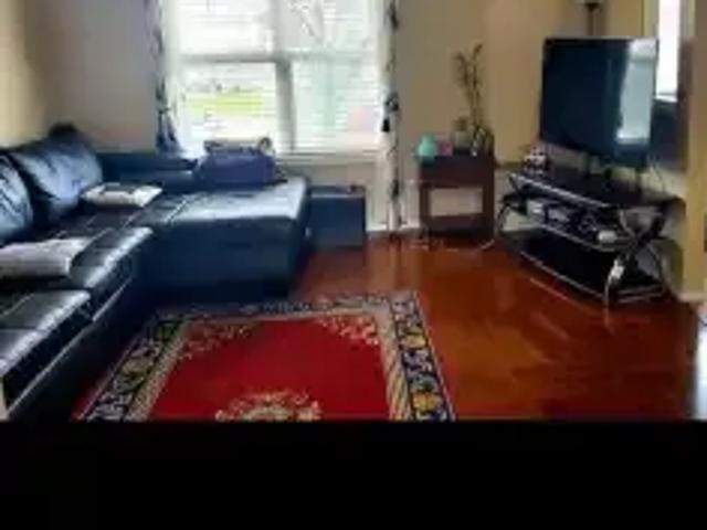 3 Bedroom Apartment Calgary AB 104182876