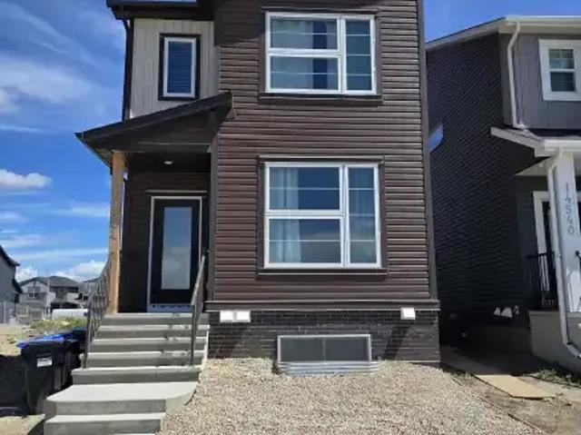 3 Bedroom Apartment Calgary AB 104362509