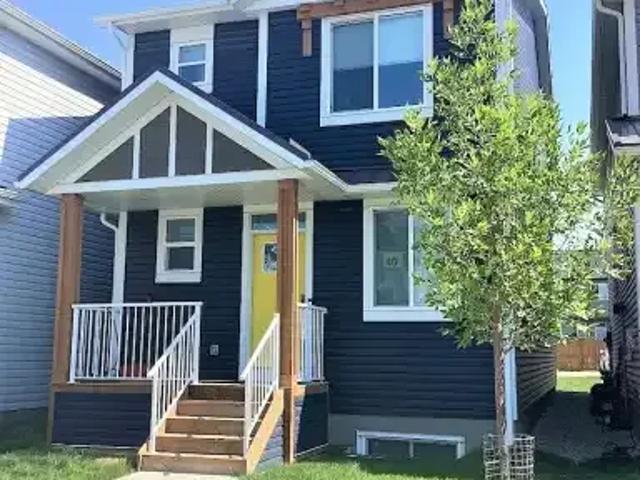 3 Bedroom Apartment Calgary AB 104362792