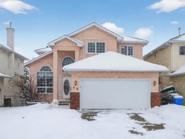 3 Bedroom Apartment Calgary AB 104434137
