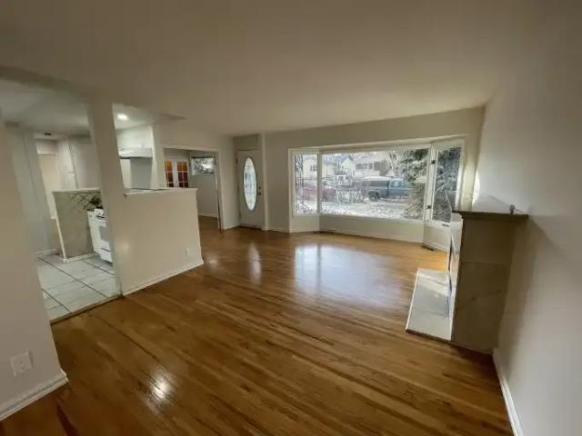 3 Bedroom Apartment Calgary AB 104434181