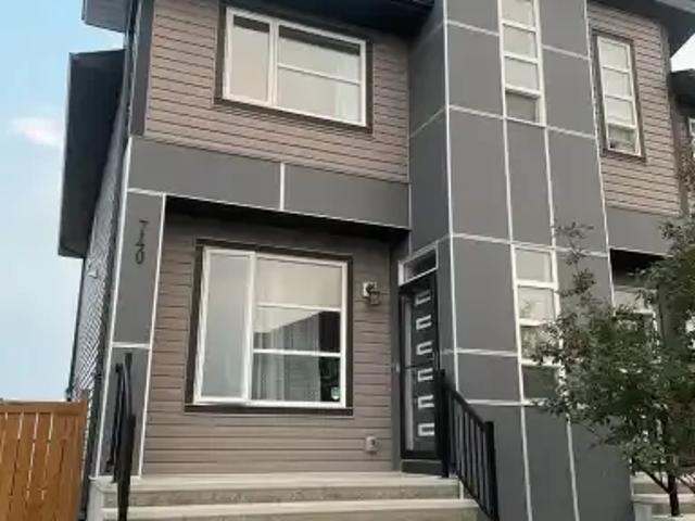 3 Bedroom Apartment Calgary AB 104470752