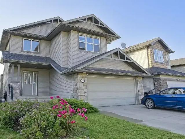 3 Bedroom Apartment Calgary AB 104471230