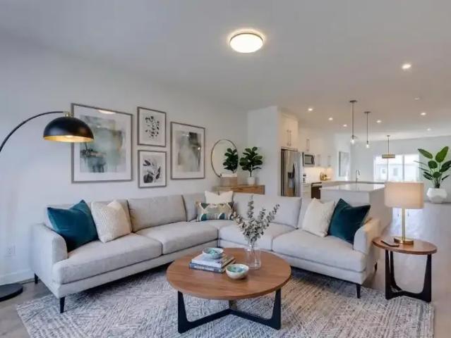 3 Bedroom Apartment Calgary AB 104841678