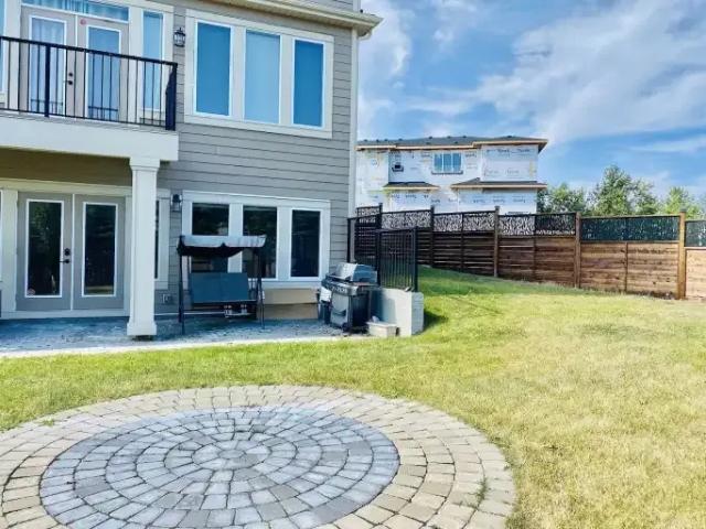 3 Bedroom Apartment Calgary AB 104863924