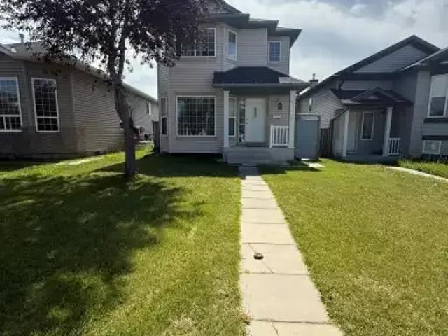3 Bedroom Apartment Calgary AB 104972784