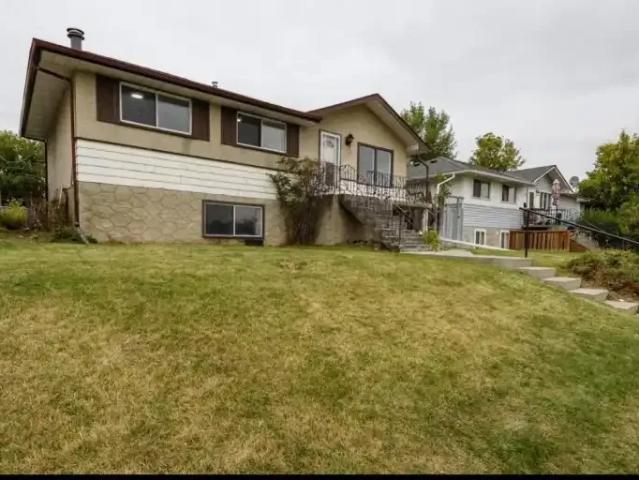 3 Bedroom Apartment Calgary AB 105150754