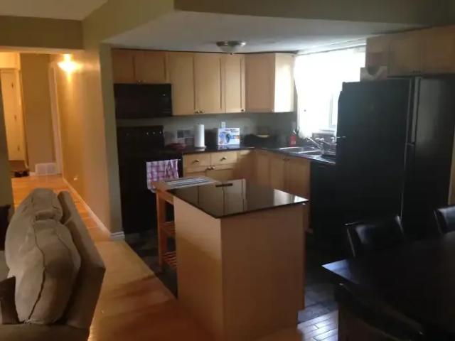 3 Bedroom Apartment Calgary AB 102143837