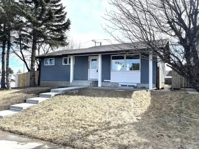 3 Bedroom Apartment Calgary AB 102203870