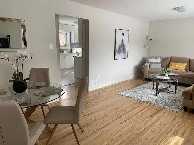 3 Bedroom Apartment Calgary AB 102845732