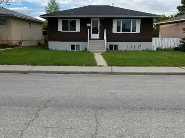 3 Bedroom Apartment Calgary AB 103338329