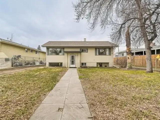 3 Bedroom Apartment Calgary AB 103355270