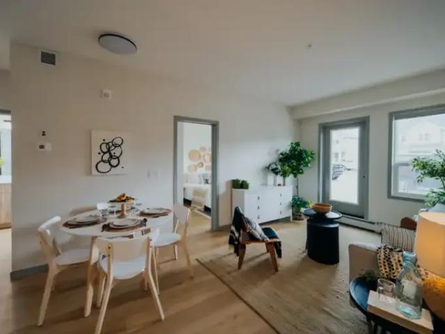 3 Bedroom Apartment Calgary AB LS94644381