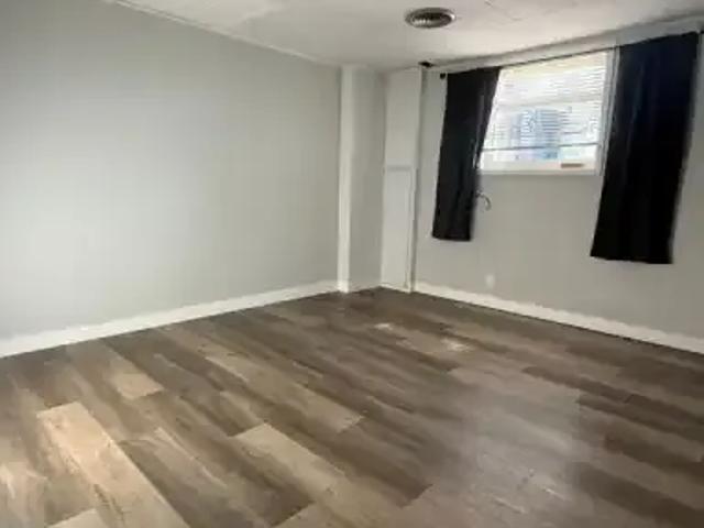 3 Bedroom Apartment Calgary AB LS101878005