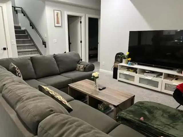 3 Bedroom Apartment Calgary AB LS102914645