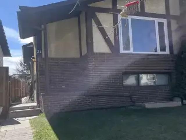 3 Bedroom Apartment Calgary AB LS102306651