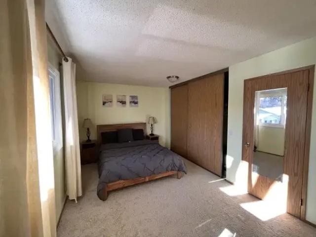 3 Bedroom Apartment Calgary AB LS104863925
