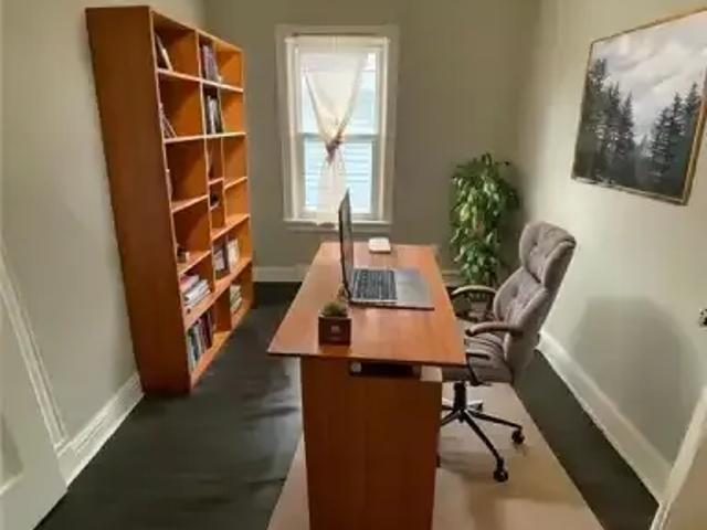 3 Bedroom Apartment Cambridge ON LS101948456