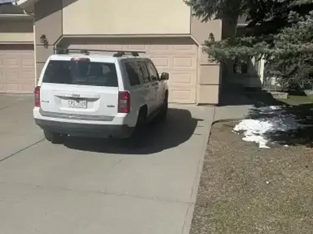 3 Bedroom Apartment Chestermere AB 103119039