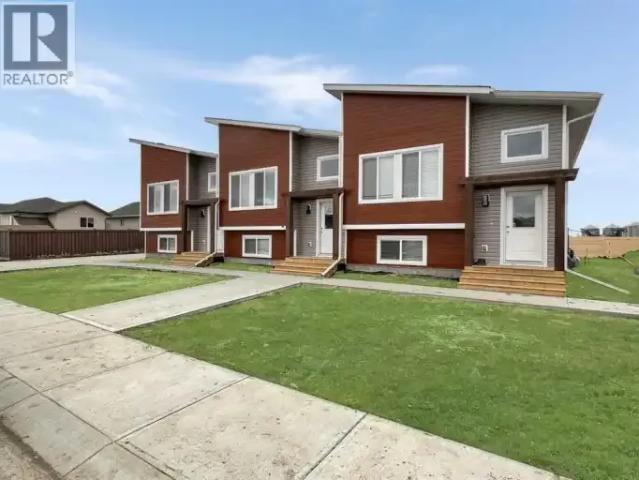 3 Bedroom Apartment Clairmont AB 103368005
