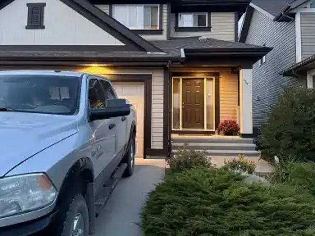 3 Bedroom Apartment Cochrane AB 104841828