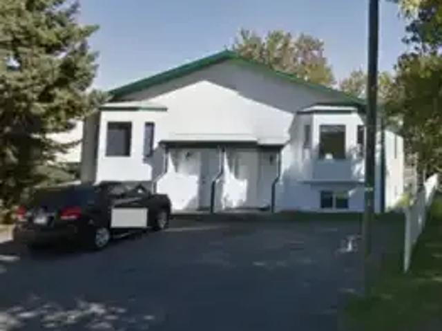 3 Bedroom Apartment Cold Lake AB 100330987