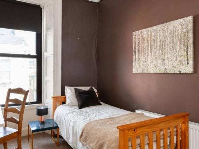 3 Bedroom Apartment Dublin Dublin D07 A89V DS105436981