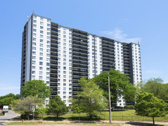 3 Bedroom Apartment East York ON 98311266