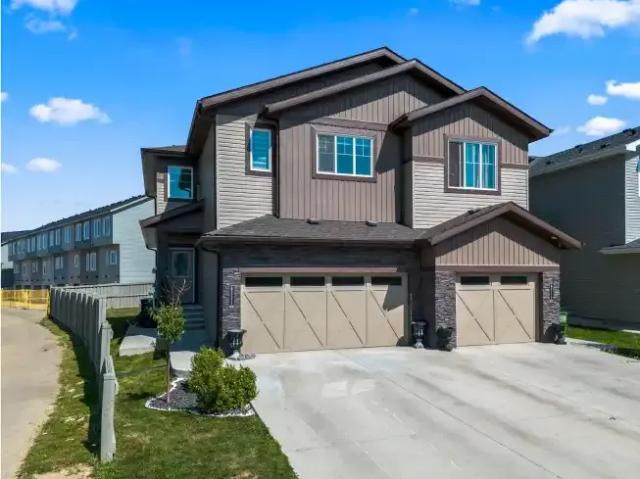 3 Bedroom Apartment Edmonton AB 102467808