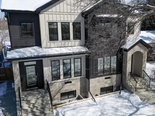 3 Bedroom Apartment Edmonton AB 102468225