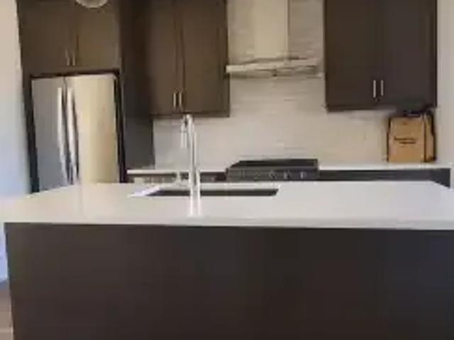 3 Bedroom Apartment Edmonton AB 102752686