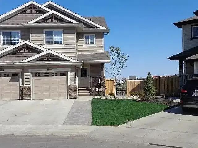 3 Bedroom Apartment Edmonton AB 102952088