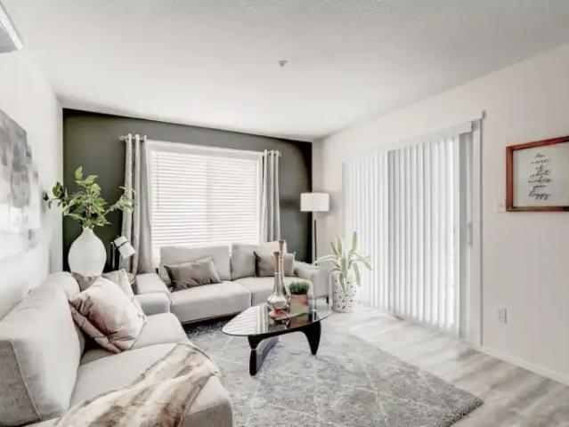 3 Bedroom Apartment Edmonton AB 102914709