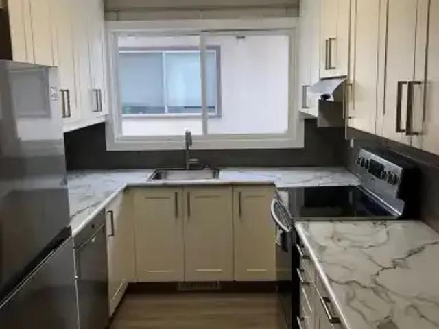 3 Bedroom Apartment Edmonton AB 102915167