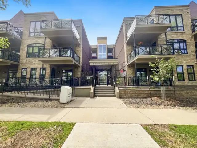 3 Bedroom Apartment Edmonton AB 103091550